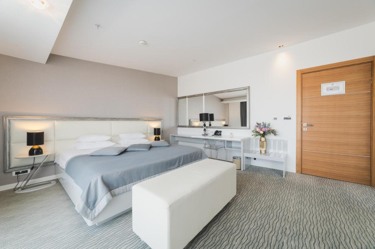 Aurel Hotel