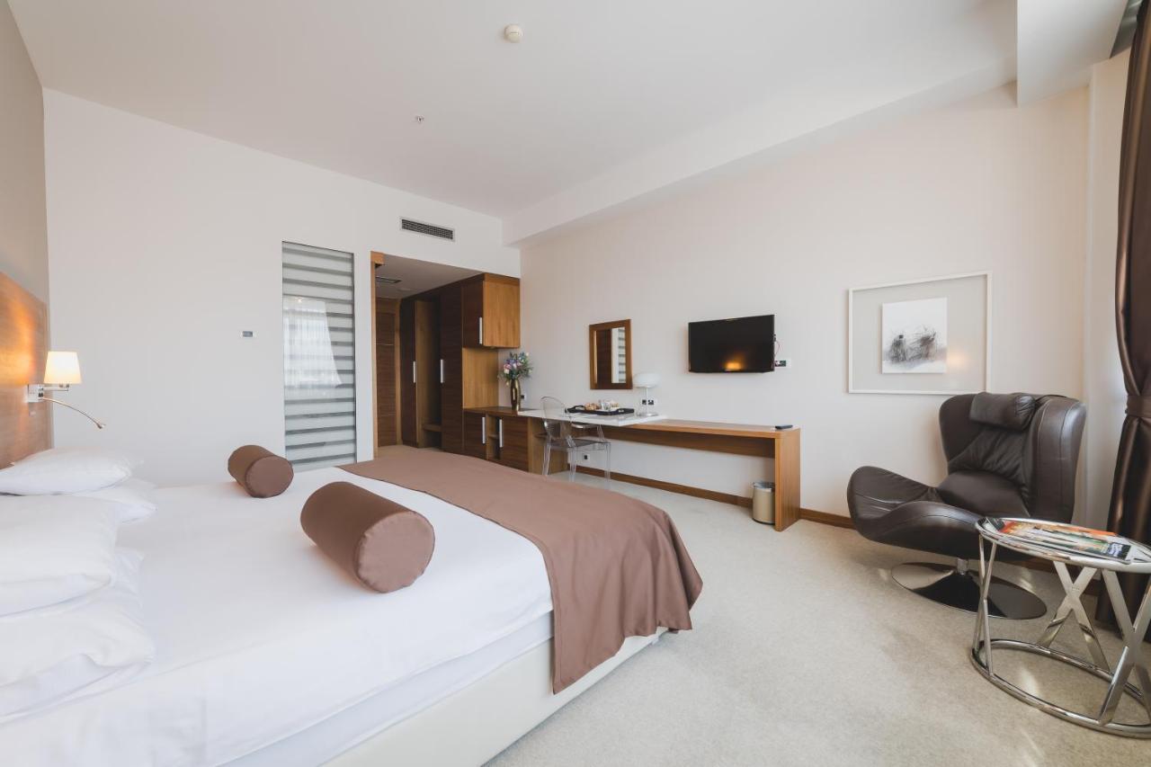 Aurel 4* Podgorica