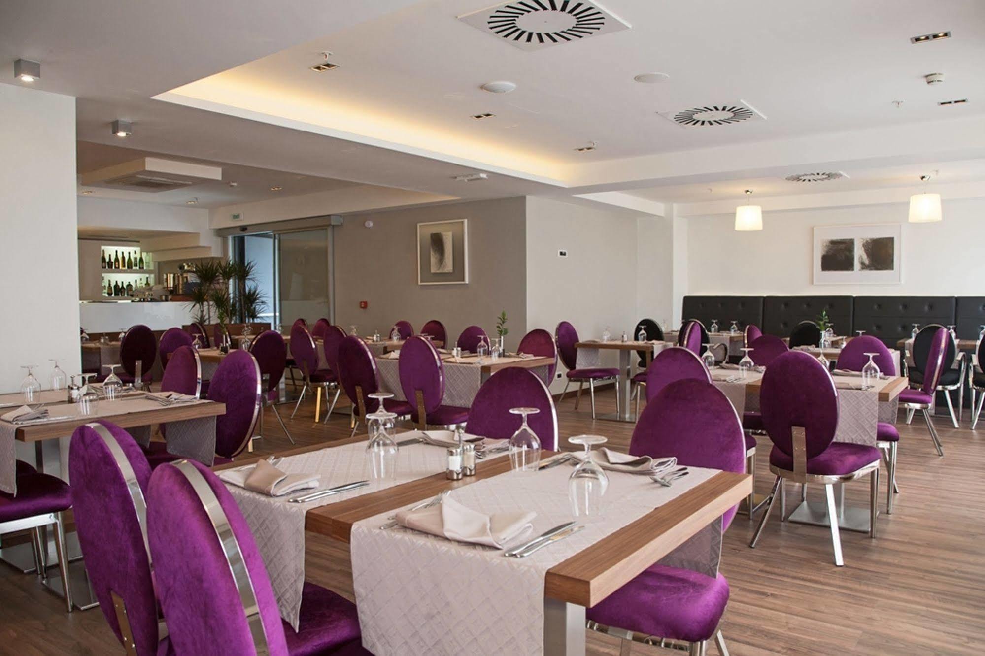Hotel Aurel 4*