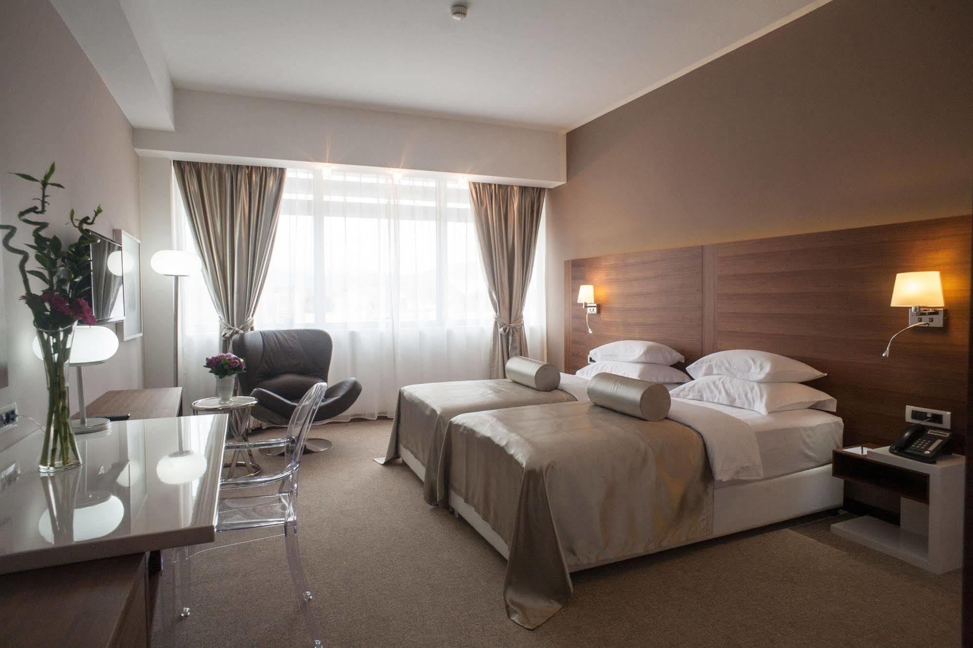 Aurel Hotel