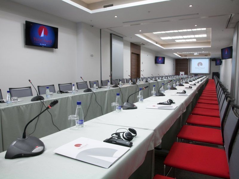 Aurel Hotel 4*